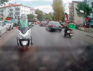 Motokuryenin Selamlaşma Kazası: Önündeki Araca Çarptı