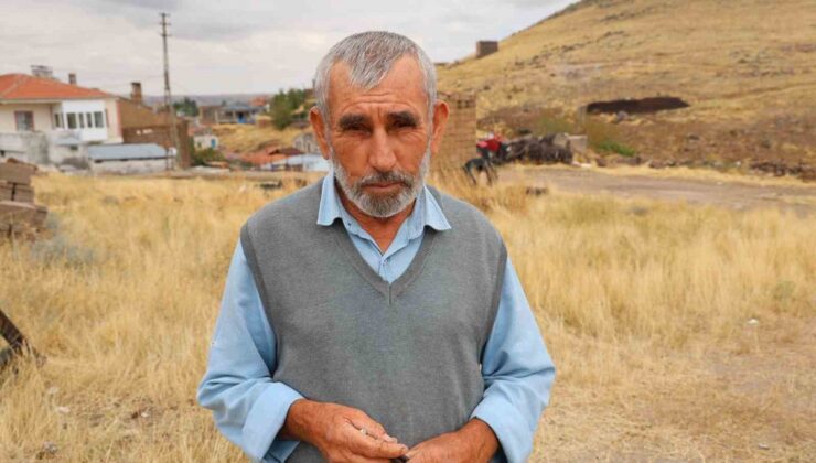 Nevşehir Ürgüp Karakaya’da selde sıkışan araçtan vatandaşlar cam kırılarak kurtarıldı