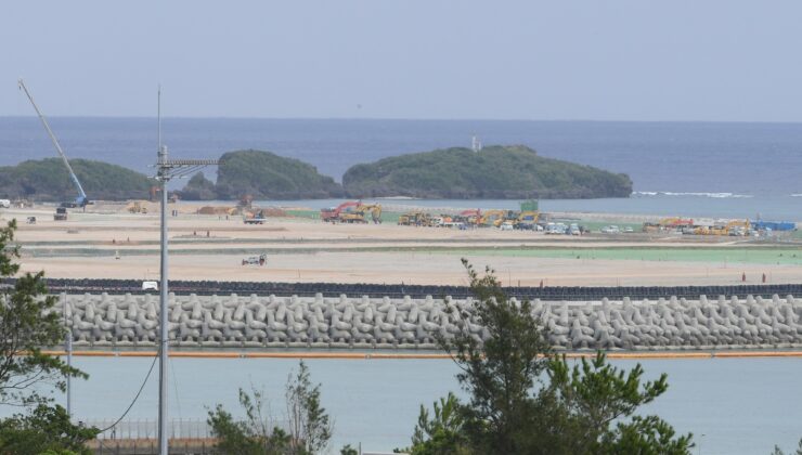 Okinawa Kadena Belediye Başkanı, ABD’nin Typhon depolama planını protesto etti
