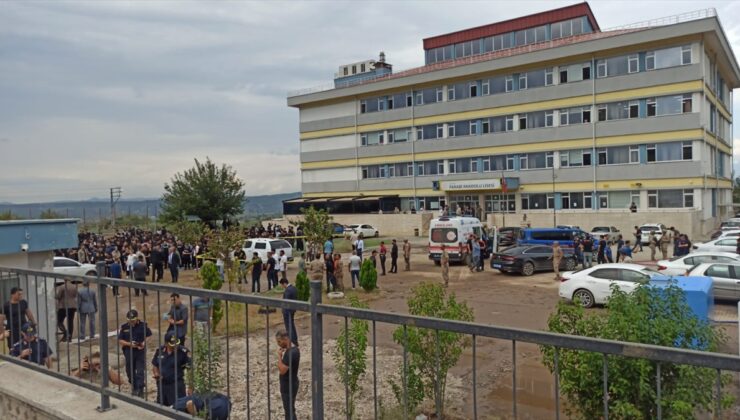 Osmaniye’de yeğeni tarafından öldürülen öğretmenin cenazesi defnedildi