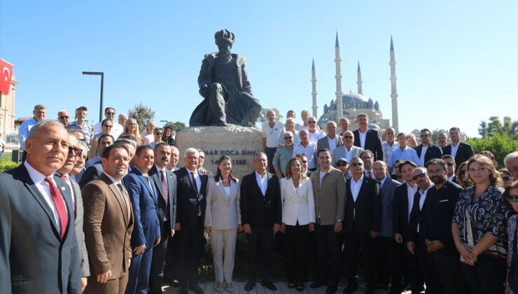Özgür Özel Selimiye’de Restorasyon Sonrası İncelemelerde Bulundu