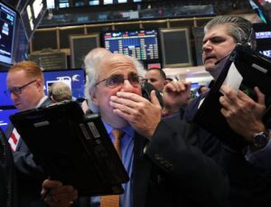 Piyasalarda tansiyon yükseldi! Brent petrol 107 doları aştı