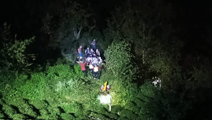 Rize’de kamyonet uçuruma yuvarlandı: 2 kardeş hayatını kaybetti