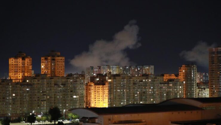 Rusya Savunma Bakanlığı Kiev’de veri merkezleri ve füzeli lokomotif deposunu vurdu