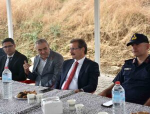 Salihli Kaymakamı Güldoğan, Karaağaç ve Çelikli mahallelerinde talepleri dinledi