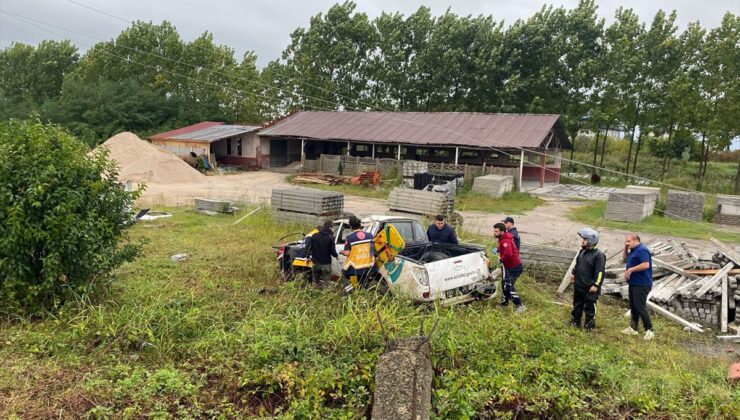 Samsun Terme’de devrilen organ nakli pikabında 2 sağlık personeli yaralandı