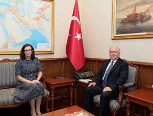 Savunma Bakanı Güler, Birleşik Krallık Büyükelçisi Anderson ile basına kapalı görüştü
