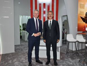Savunma Sanayii Başkanı Haluk Görgün, MSPO 2026’da temaslarda bulundu