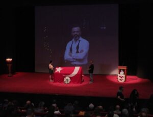 Serhat Kılıç için Harbiye Muhsin Ertuğrul Sahnesi’nde anma töreni yapıldı