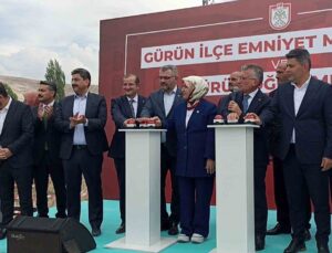 Sivas Gürün’de depremde hasar gören emniyet ve öğretmenevi binalarının temeli atıldı