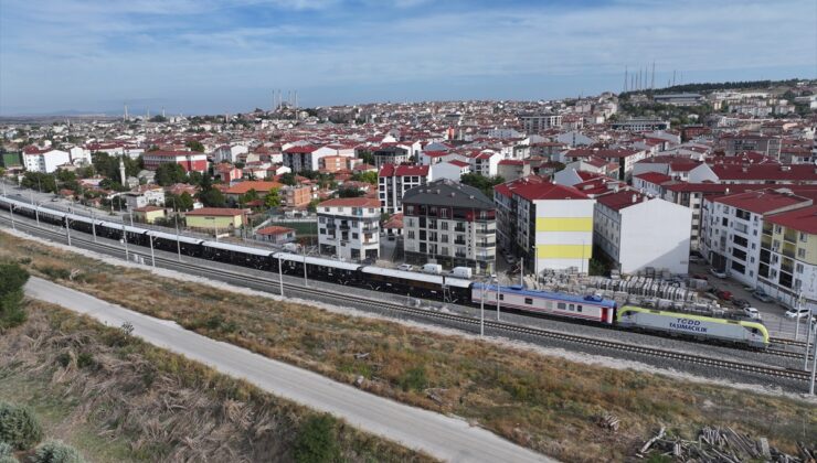 Tarihi Orient Express, 70’ten fazla yolcuyla yılın ikinci seferinde Türkiye’ye geldi