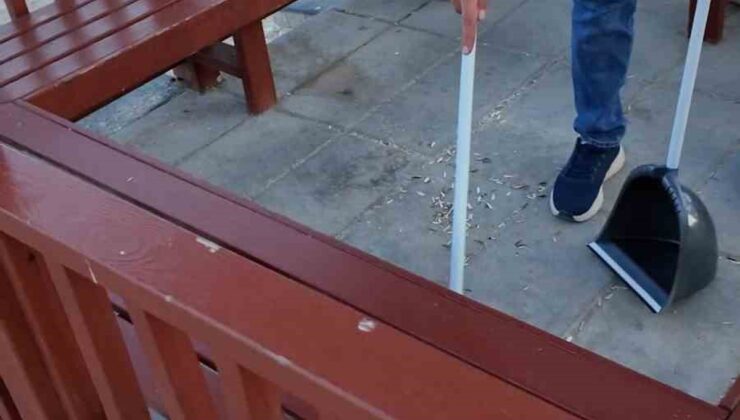 Tekirdağ Süleymanpaşa’da zabıta, çevreyi kirletenleri tespit edip çöpünü temizletti