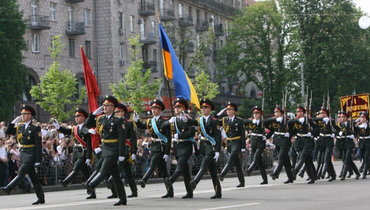 Ukrayna, 2027’de savunma harcamalarını 175 milyar dolara çıkarmayı hedefliyor