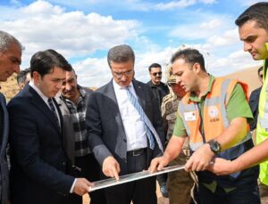 Vali Baruş, Hınıs-Tekman alternatif yol çalışmalarını inceledi