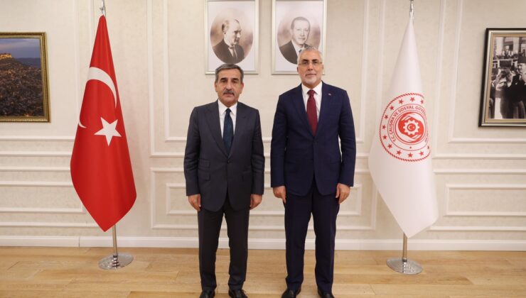 Vedat Işıkhan, Türkiye Kamu-Sen Genel Başkanı Önder Kahveci ile görüştü
