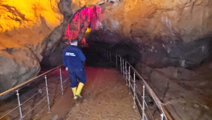 Zonguldak’ta yağış sonrası Gökgöl Mağarası’nı su bastı, ziyaretçi girişi durduruldu