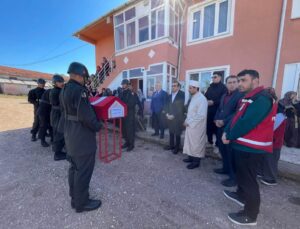 73 yaşındaki Kıbrıs gazisi İdris Karadaş, Bolu Göynük’te toprağa verildi