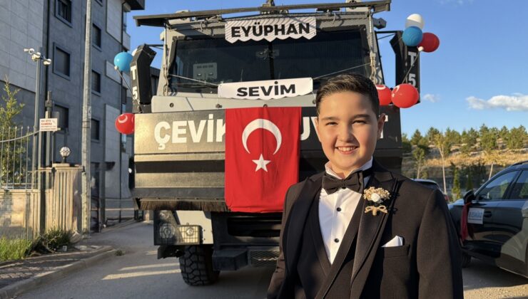 9 aylıkken babası şehit olmuştu! Eyüphan sünnet düğününe babasının adını taşıyan TOMA ile gitti