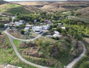 Adıyaman Boztepe köyünde güneş panelleri zarar görünce 200 kişi bir aydır susuz kaldı