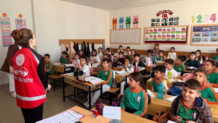 Adıyaman Kahta’da öğrencilere akran zorbalığına karşı farkındalık eğitimi verildi