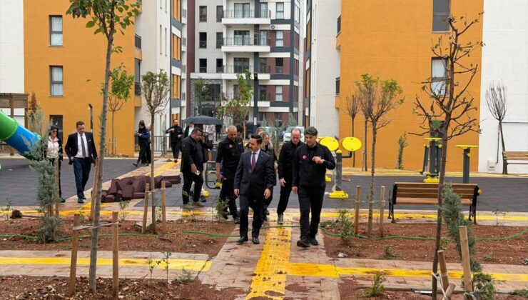 AFAD ve yabancı heyet Nurdağı’nda 6 Şubat depremleri sonrası çalışmaları inceledi