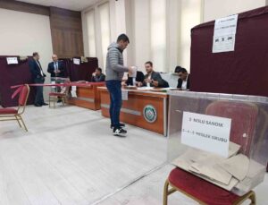 Afyonkarahisar Ticaret Borsası’nda Mühsürler ile Genç başkanlık için yarışıyor