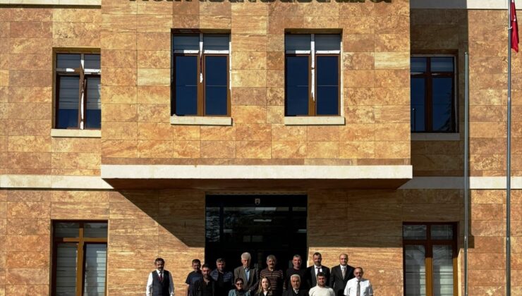 Ağın Kaymakamı Yılmaz, Muhtarlar Günü’nde köy ve mahalle muhtarlarıyla buluştu