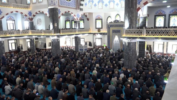 Ağrı’da 15 Temmuz şehitleri için “Her Ay 253 Hatim” programı düzenlendi