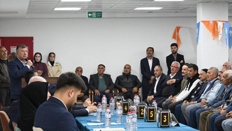 AK Parti Hizan teşkilatı, ekim ayı danışma meclisinde çalışmaları ele aldı