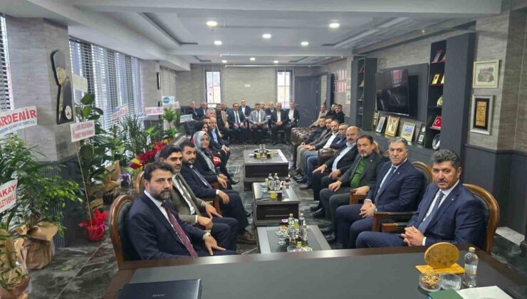 AK Parti Karabük heyeti, yeni KTSO yönetimine hayırlı olsun ziyaretinde bulundu