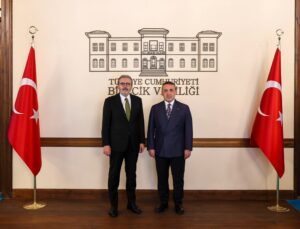 AK Parti MKYK Üyesi Mahir Ünal, Bilecik Valisi Sözer’i ziyaret etti