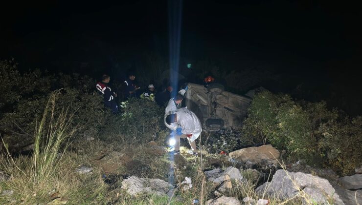 Antalya Akseki’de otomobil uçuruma yuvarlandı, sürücü öldü eşi yaralı kurtuldu