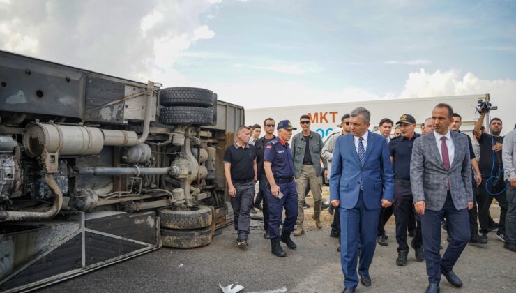 Antalya Valisi Şahin, midibüs kazasında ağır yaralının durumu kritik değil dedi