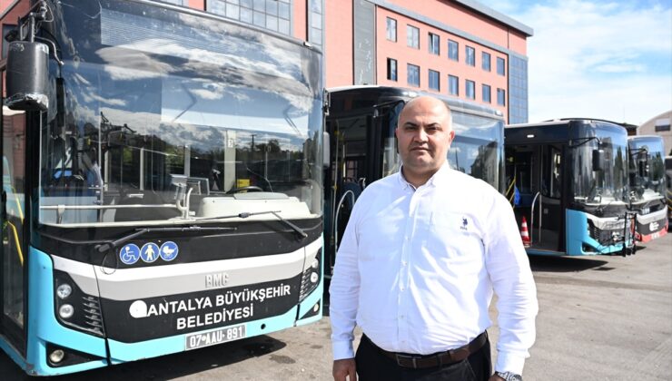 Antalya’da sağanakta su alan özel halk otobüsü işletmecisine cezai işlem uygulandı