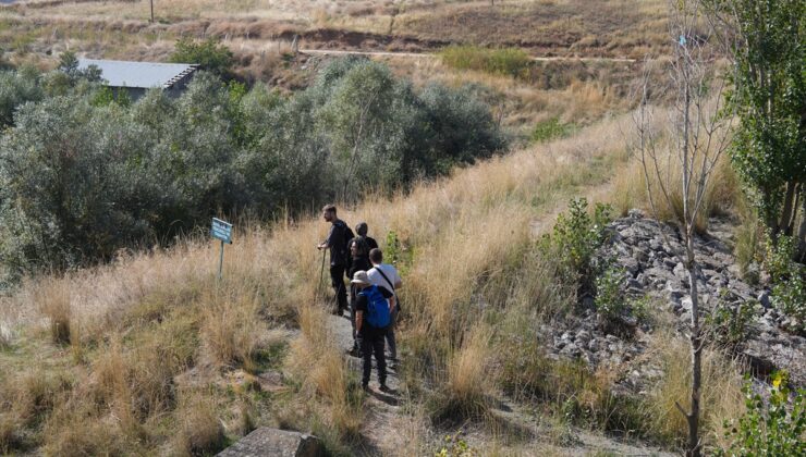 AYBÜ Dağcılık Kulübü, Çubuk’taki Kızılca Göleti’nde çevre temizliği yaptı