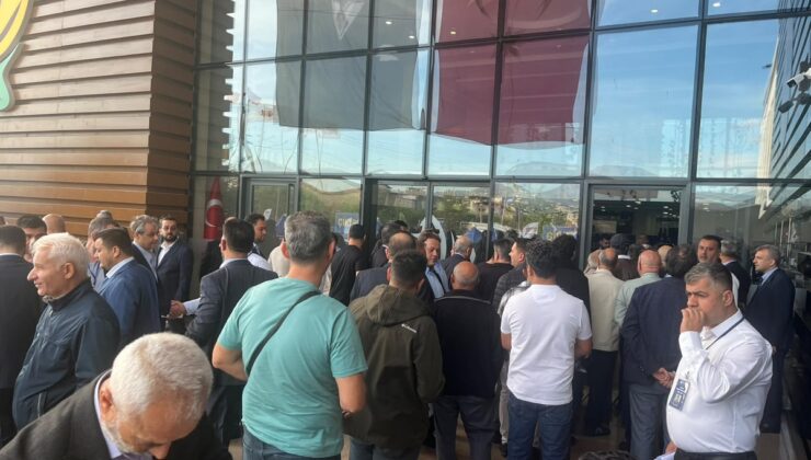 Aydın Nazilli’de Ticaret Odası seçimi öncesi arbede polis müdahalesiyle sona erdi
