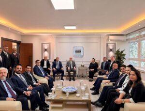 Ayşen Gürcan, ESO Başkanı Kesikbaş’a hayırlı olsun ziyaretinde bulundu