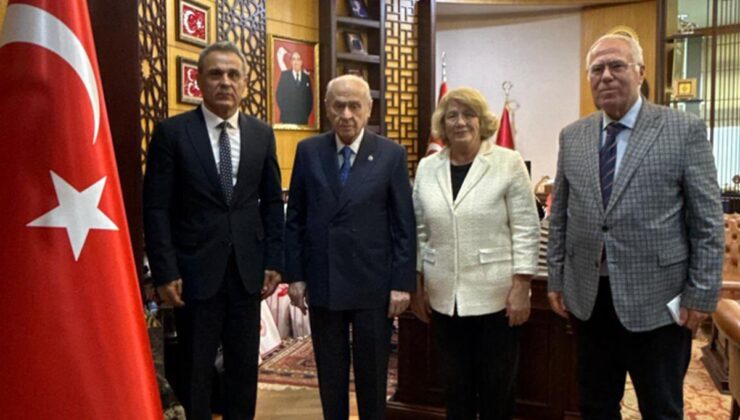 Bahçeli, cemevlerine ibadethane talebiyle Alevi Vakıfları Federasyonu ile görüştü