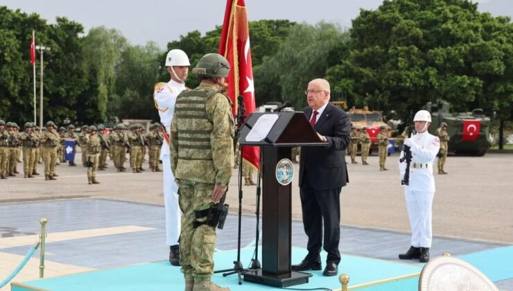 Bakan Güler, İskenderun’da sancak tevdi töreninde bahriyelilere hitap etti