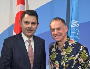 Bakan Kurum, Fiji’de Yeni Zelanda Bakanı Watts ile iklim ve yeşil dönüşümü görüştü