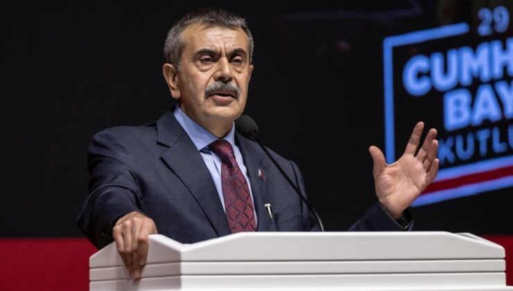 Bakan Tekin açıkladı: Bazı okullarda sürekli polis bulunacak! Sınıf öğretmenliği sorusuna da yanıt verdi