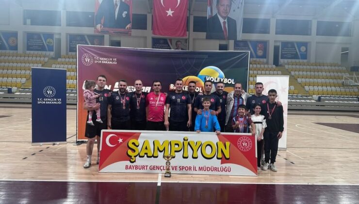Bayburt’ta 4. Kamu Spor Oyunları Futsal İl Birinciliği’nde Açık Cezaevi şampiyon oldu