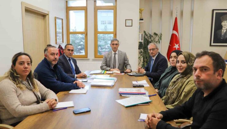 Bayburt’ta eğitim projeleri ARGE toplantısında masaya yatırıldı