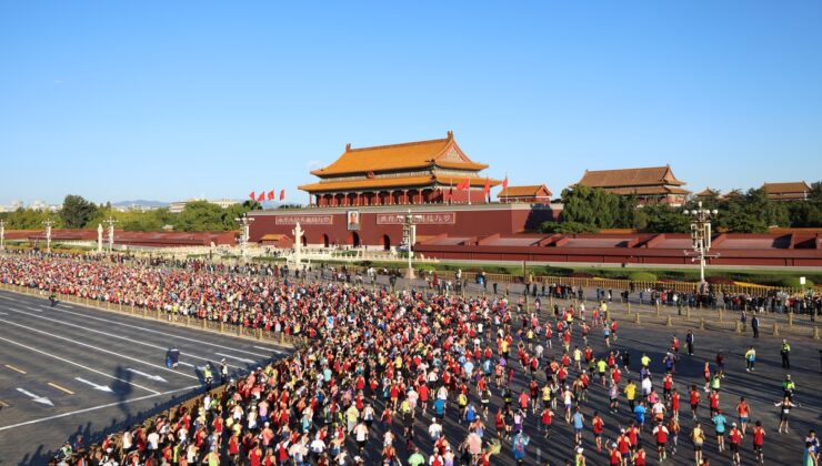 Beijing Maratonu’na 32 binlik kontenjana rağmen 265 binden fazla kayıt yapıldı