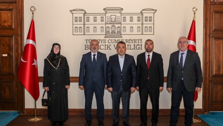 Bilecik Valisi Sözer, müftüyü kabul etti, Gençlik Spor ve Özel İdareyi ziyaret etti