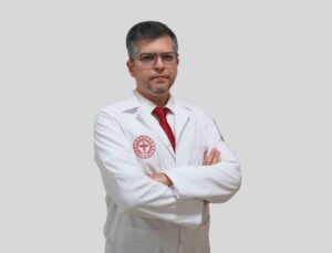 Bilecik’te göz polikliniğine atanan Doç. Dr. Sabaner hasta kabulüne başladı