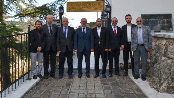 Bilecik’te Şeyh Edebali Türbesi’nde Kur’an-ı Kerim tilavet edildi, dua yapıldı
