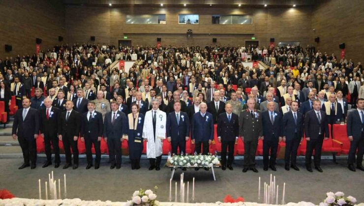 Binali Yıldırım EBYÜ öğrencilerine 4 elektrikli otobüs ve ulaşım indirimi müjdeledi