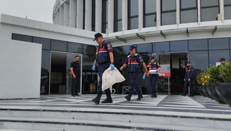 Bolu Belediyesi’ne operasyon! Başkan Yardımcısı Özdemir dahil 4 kişi gözaltına alındı
