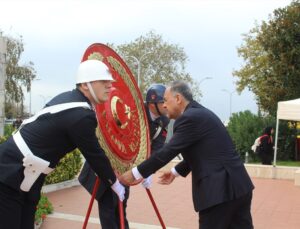 Bursa ve Eskişehir dahil 7 ilde Cumhuriyet’in 103. yılı çelenk törenleriyle kutlandı